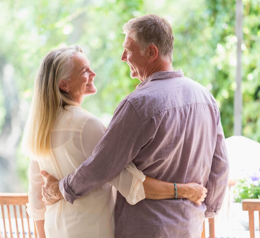 What's My Life Insurance Policy Worth in a Life Settlement? A man and woman hugging each other